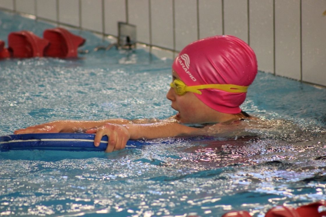 Baby-, sim- &amp; teknikskolor våren 2023