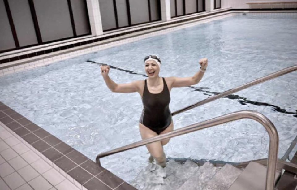 Kvinnliga ledare sökes till vår vuxensimskola